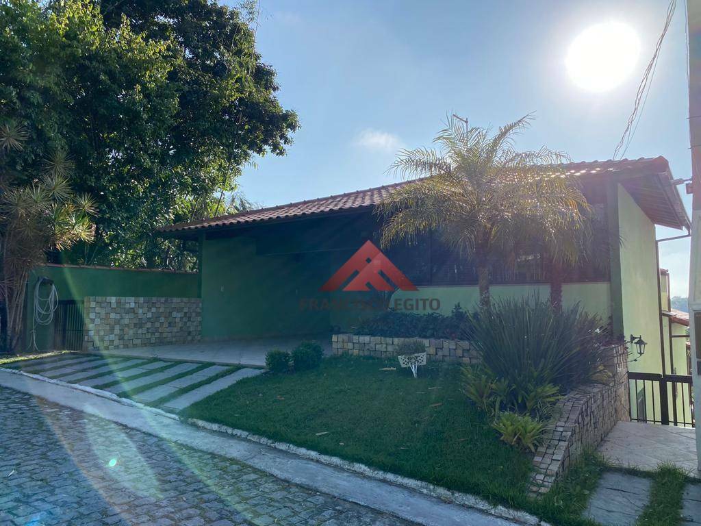 Casa de Condomínio à venda com 3 quartos, 450m² - Foto 27