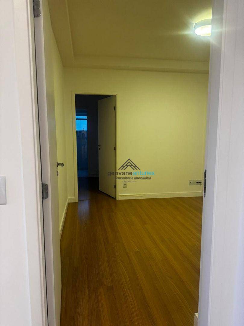 Apartamento para alugar com 3 quartos, 234m² - Foto 24