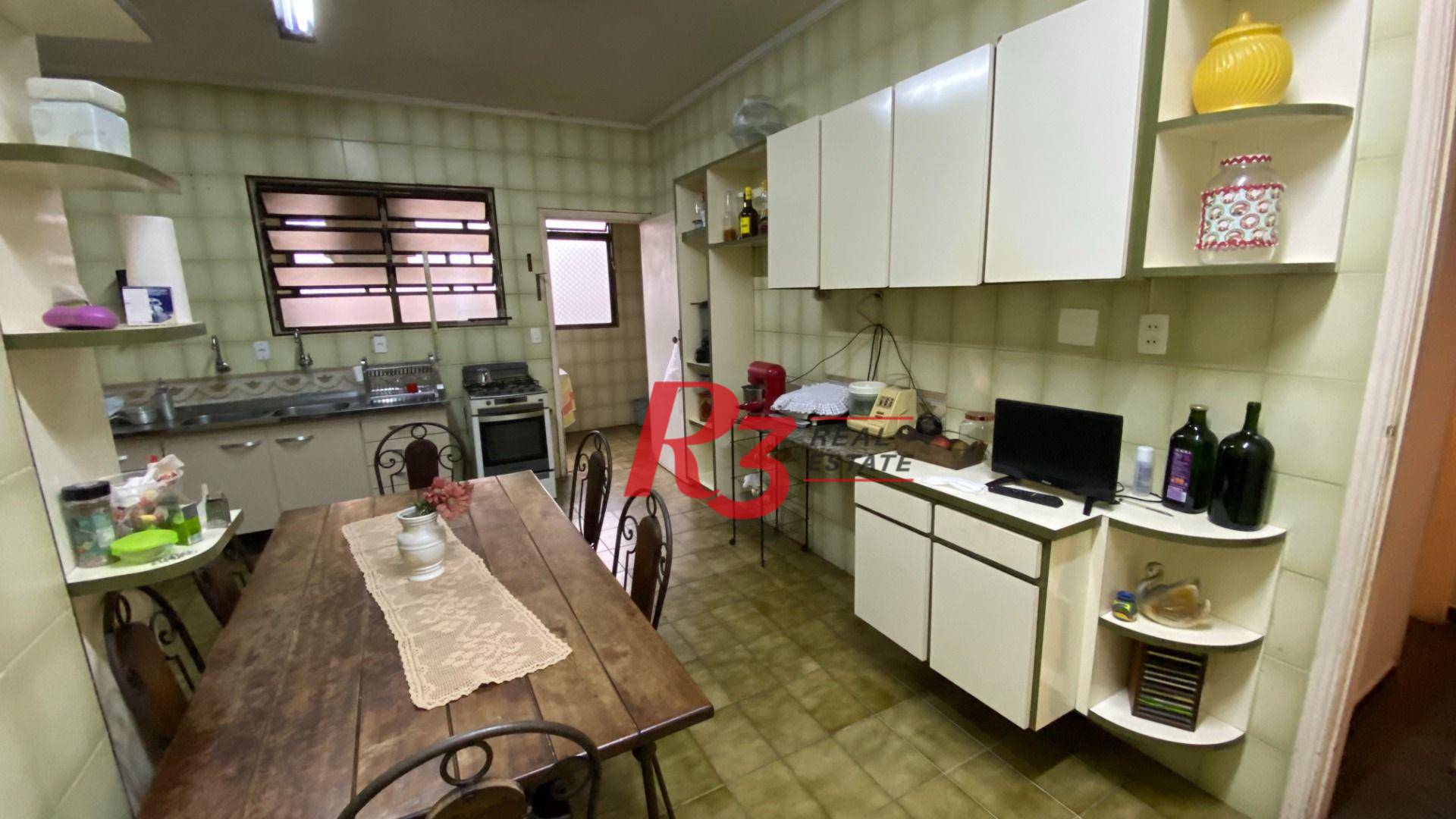 Apartamento à venda com 3 quartos, 160m² - Foto 3