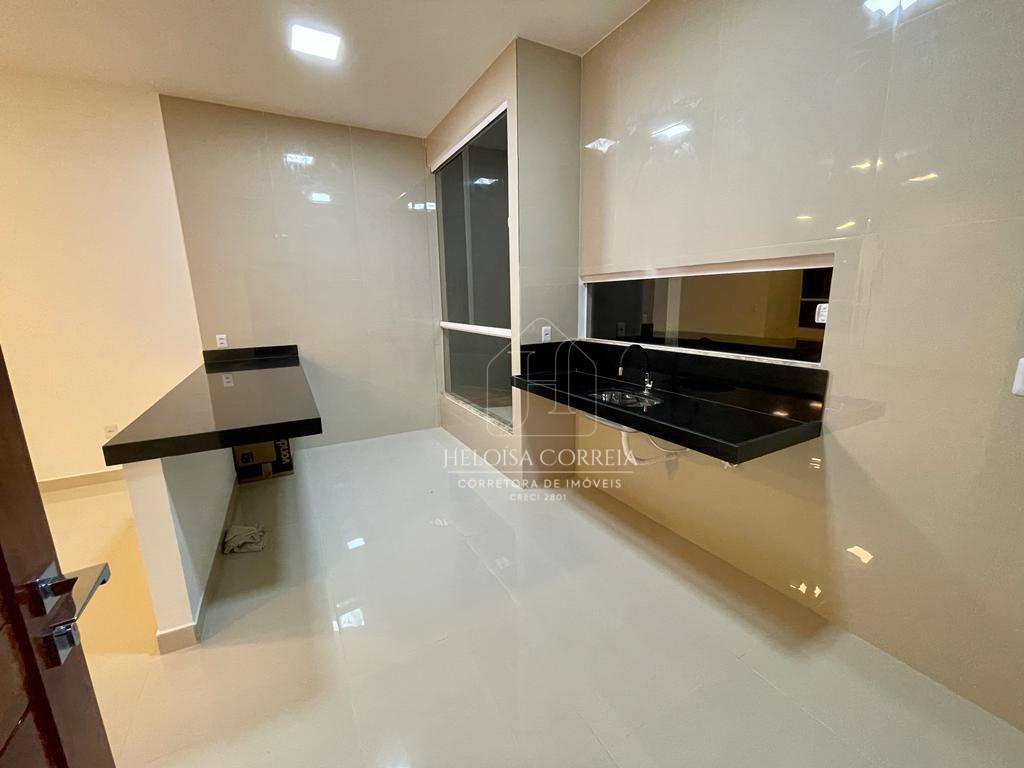 Casa à venda com 3 quartos, 162m² - Foto 7