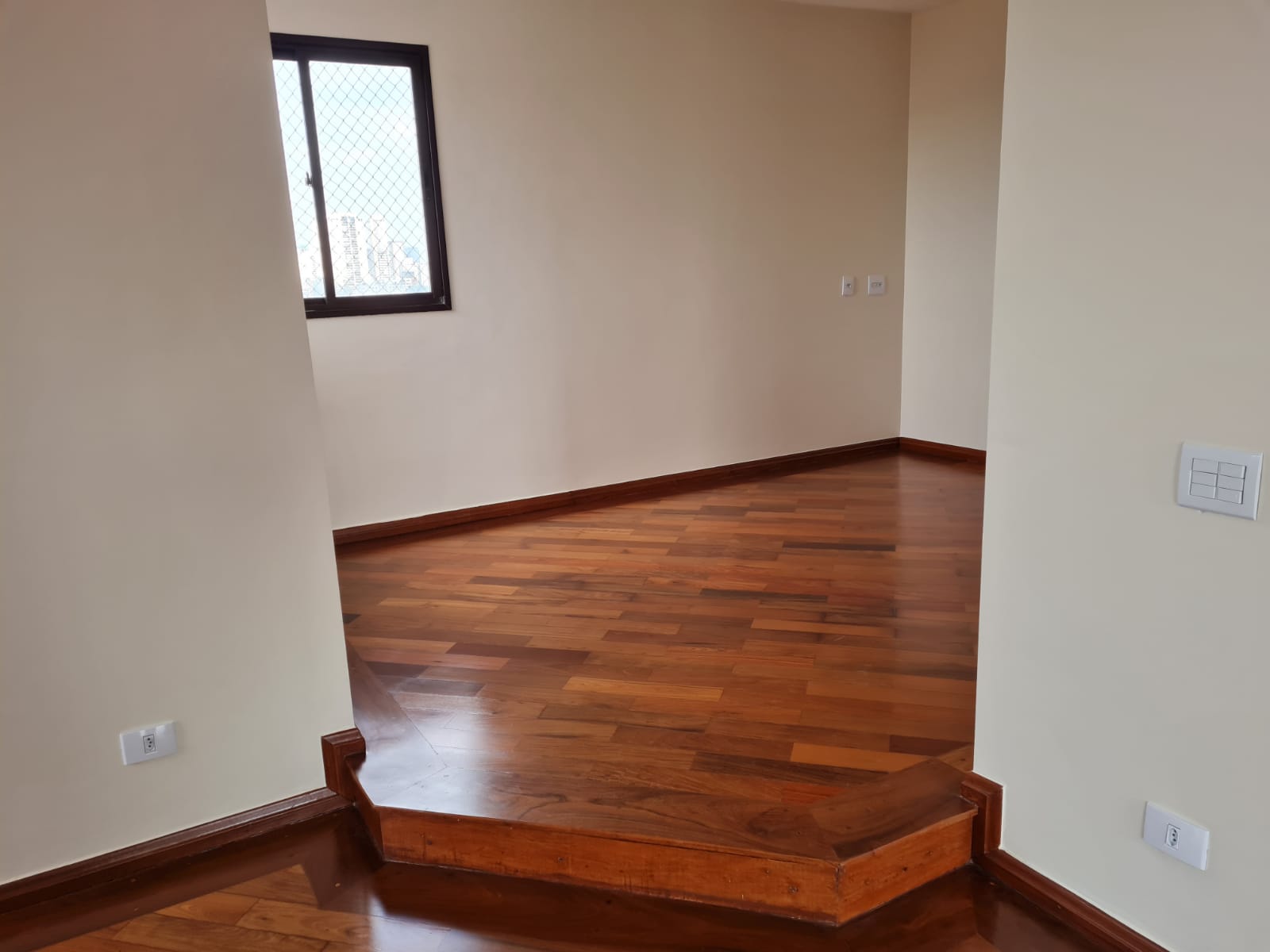 Apartamento à venda com 4 quartos, 220m² - Foto 13