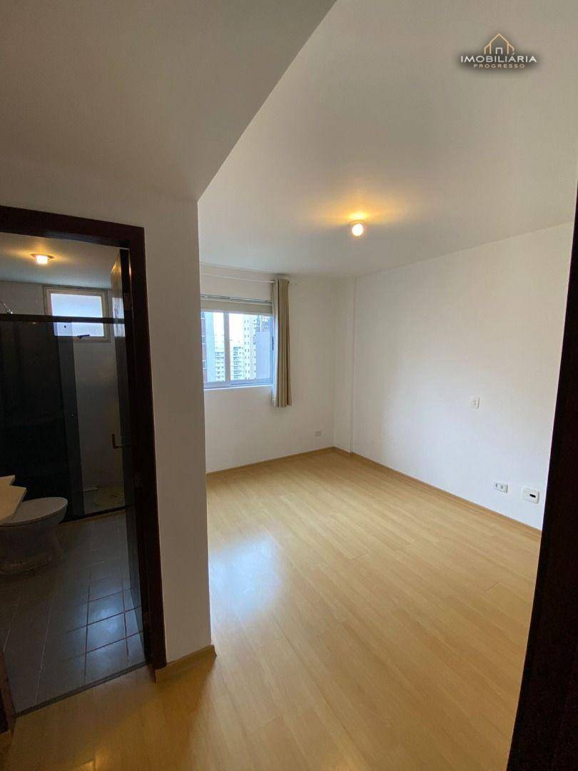 Apartamento à venda com 3 quartos, 90m² - Foto 15