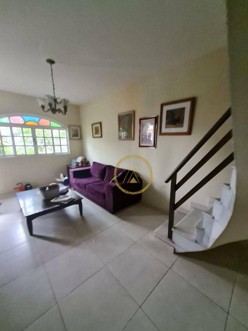 Casa à venda e aluguel com 3 quartos, 80m² - Foto 3