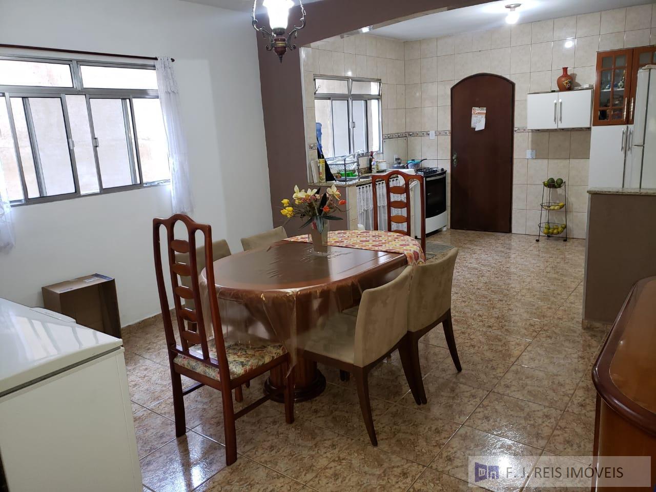 Sobrado à venda com 3 quartos, 240m² - Foto 4