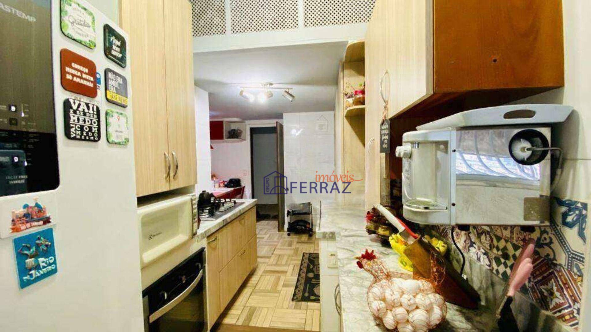 Cobertura à venda com 3 quartos, 240m² - Foto 15