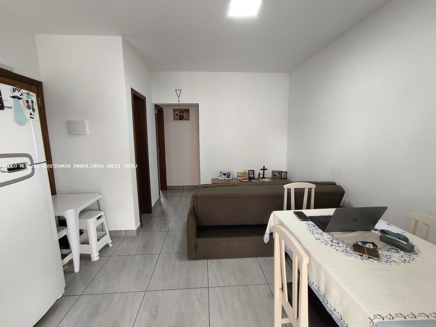 Casa à venda com 2 quartos, 152m² - Foto 11