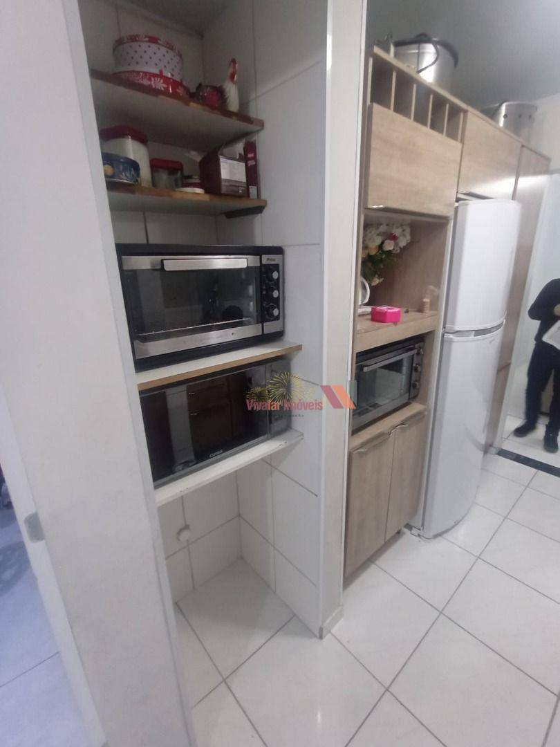 Apartamento à venda com 3 quartos, 65m² - Foto 12