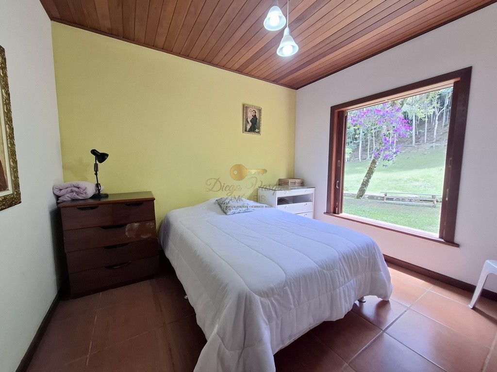 Casa à venda com 7 quartos, 3700m² - Foto 11