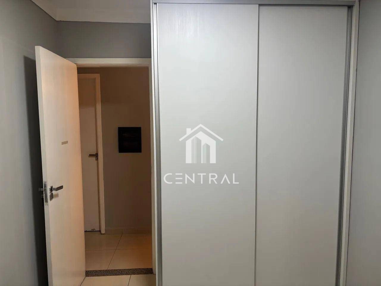 Apartamento à venda com 2 quartos, 65m² - Foto 4