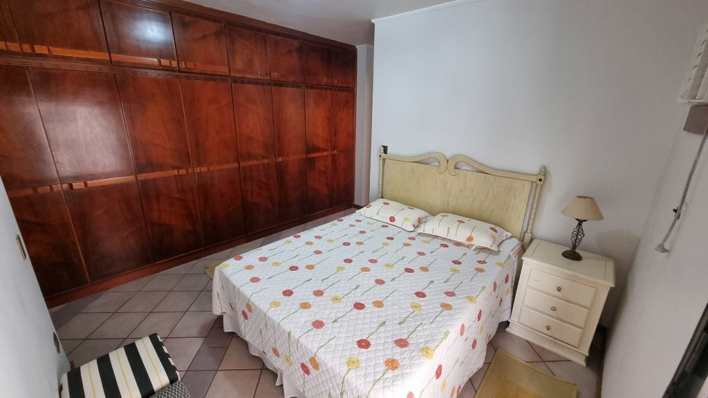 Apartamento à venda com 3 quartos, 130m² - Foto 13