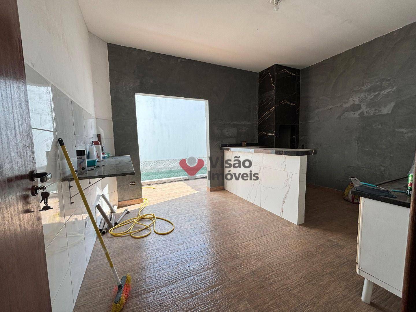 Sobrado à venda com 2 quartos, 120m² - Foto 4