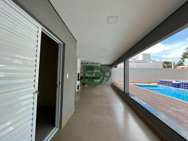 Casa de Condomínio à venda com 3 quartos, 220m² - Foto 22