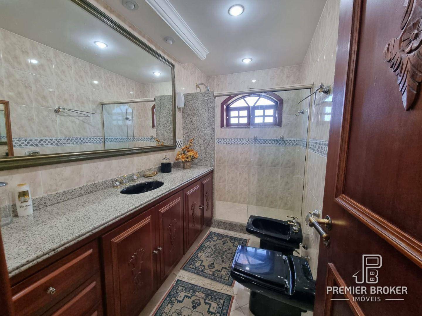 Casa de Condomínio à venda com 5 quartos, 368m² - Foto 27