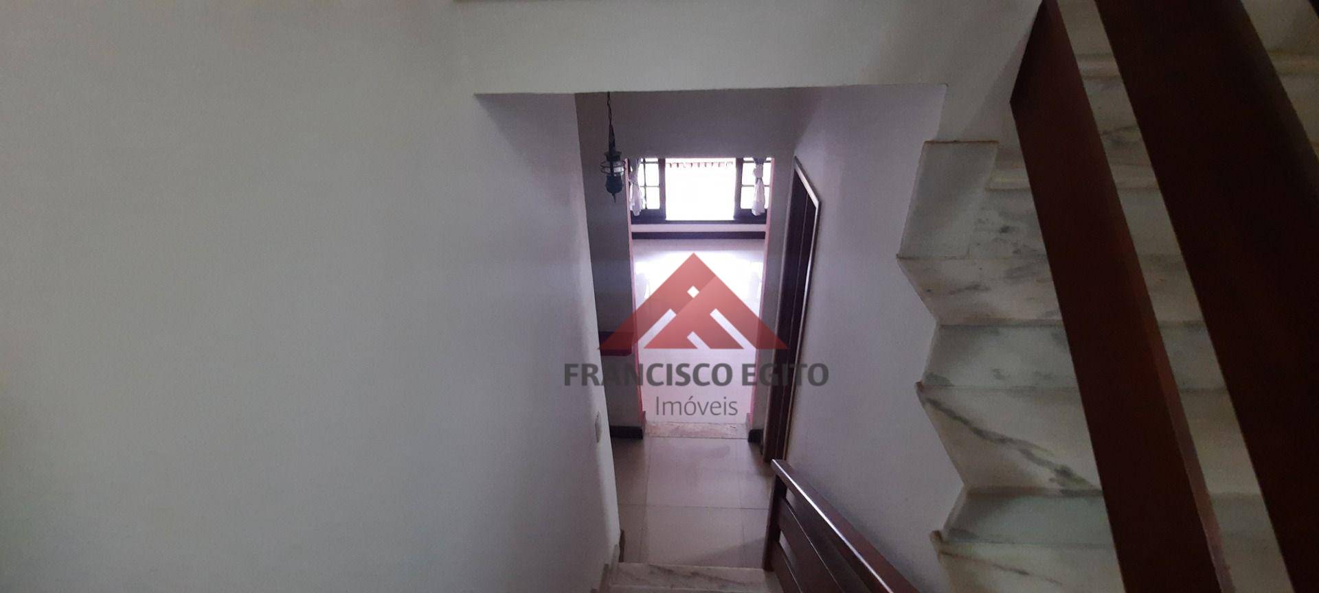 Casa à venda com 3 quartos, 360m² - Foto 18