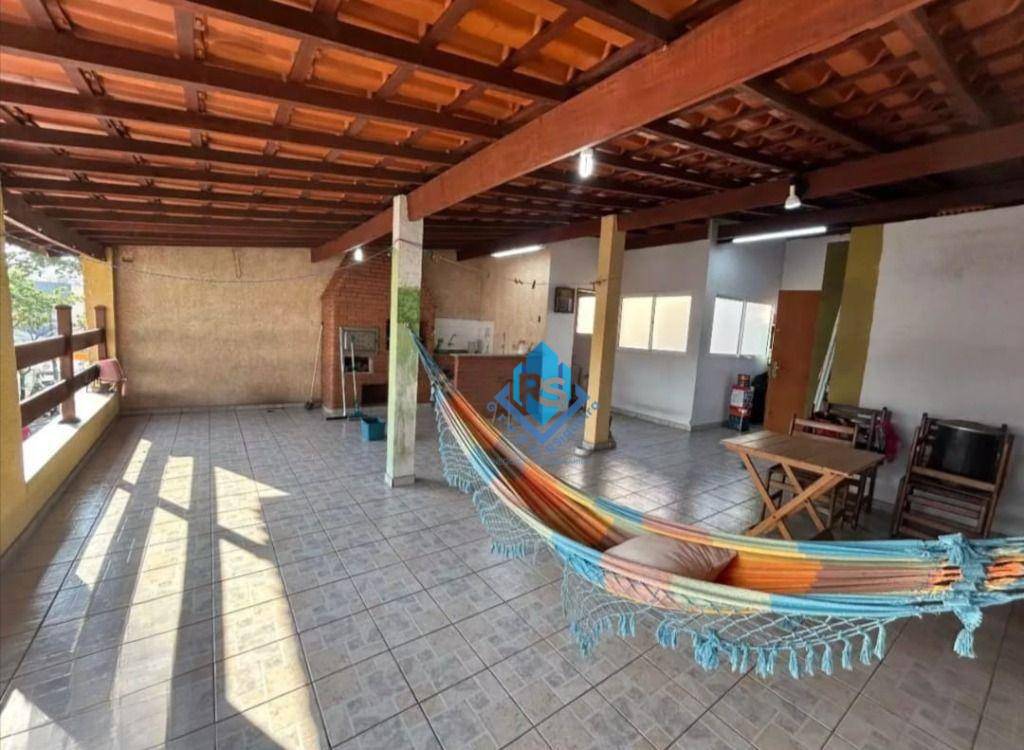 Sobrado à venda com 3 quartos, 260m² - Foto 1