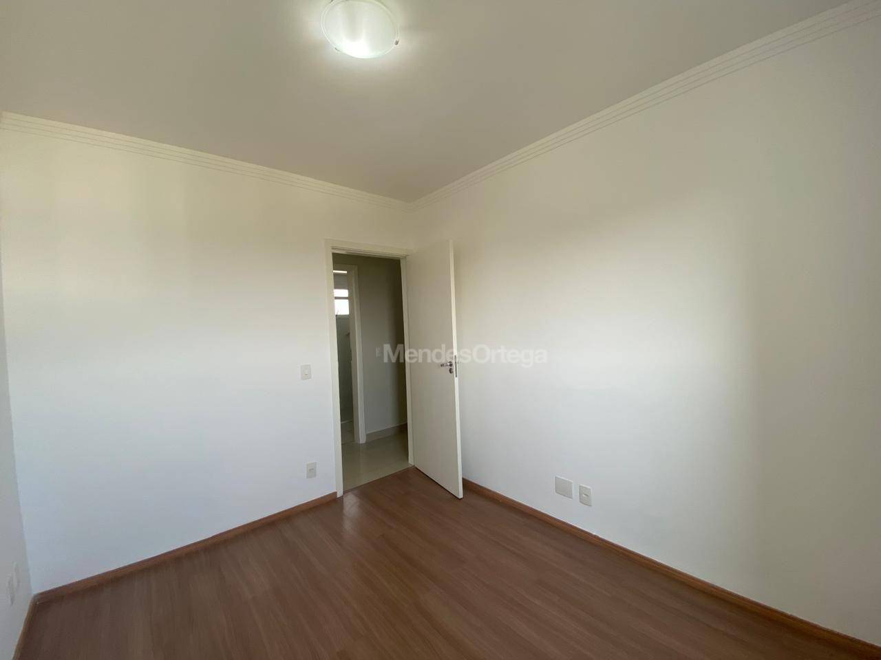 Apartamento para alugar com 3 quartos, 86m² - Foto 18