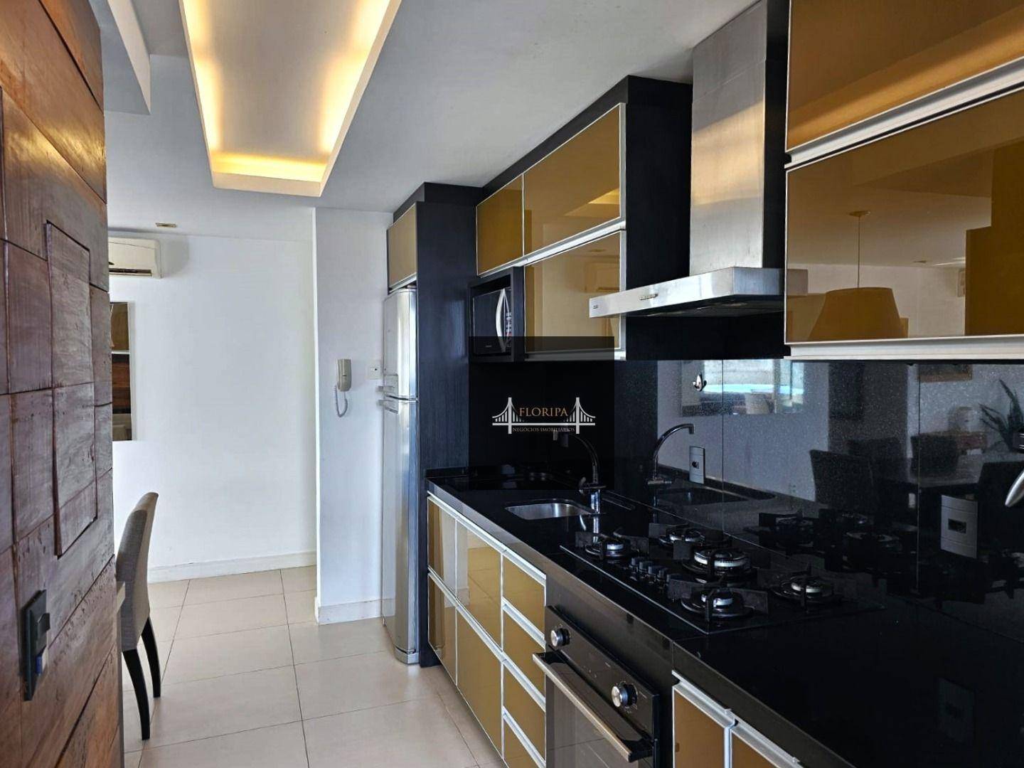 Cobertura à venda com 3 quartos, 227m² - Foto 14