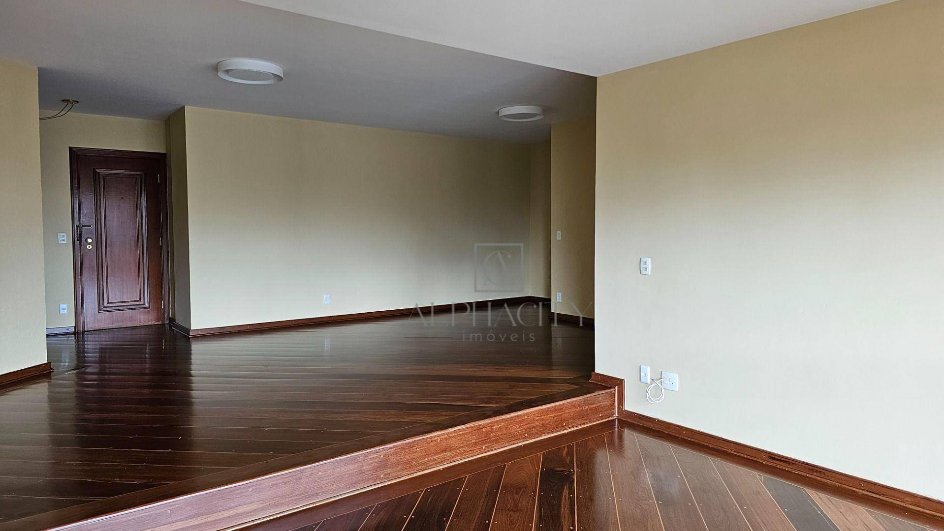 Apartamento para alugar com 3 quartos, 164m² - Foto 9