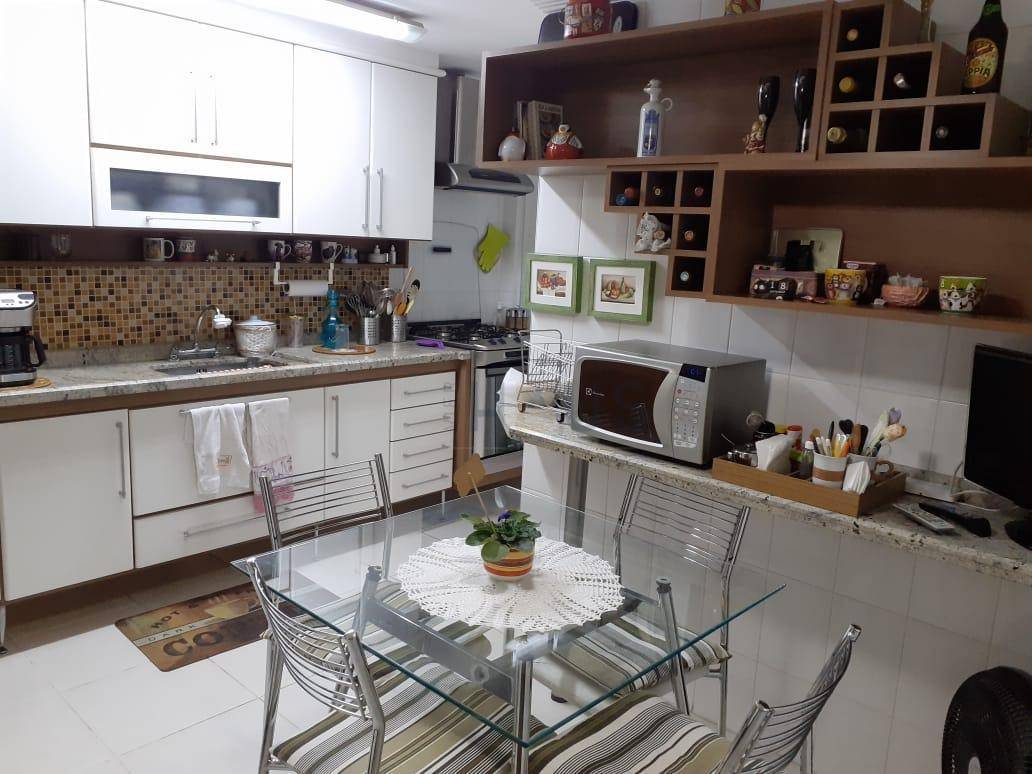 Apartamento à venda com 3 quartos, 140m² - Foto 21