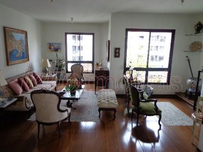 Apartamento à venda com 4 quartos, 192m² - Foto 1