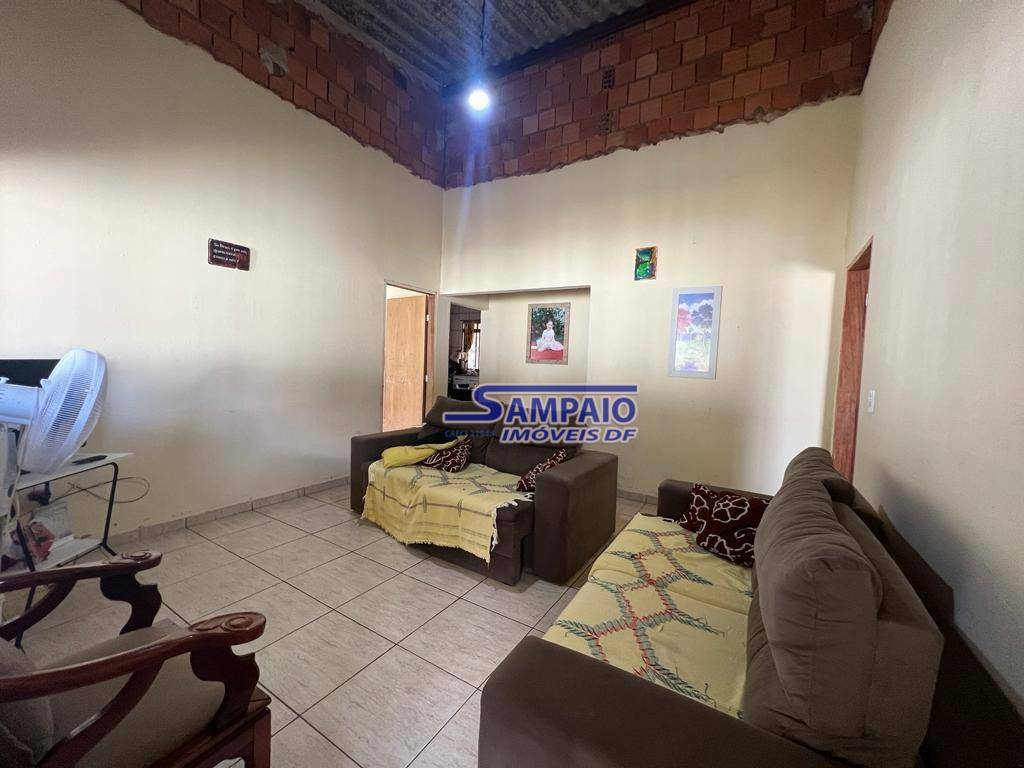 Casa à venda com 3 quartos, 248m² - Foto 7