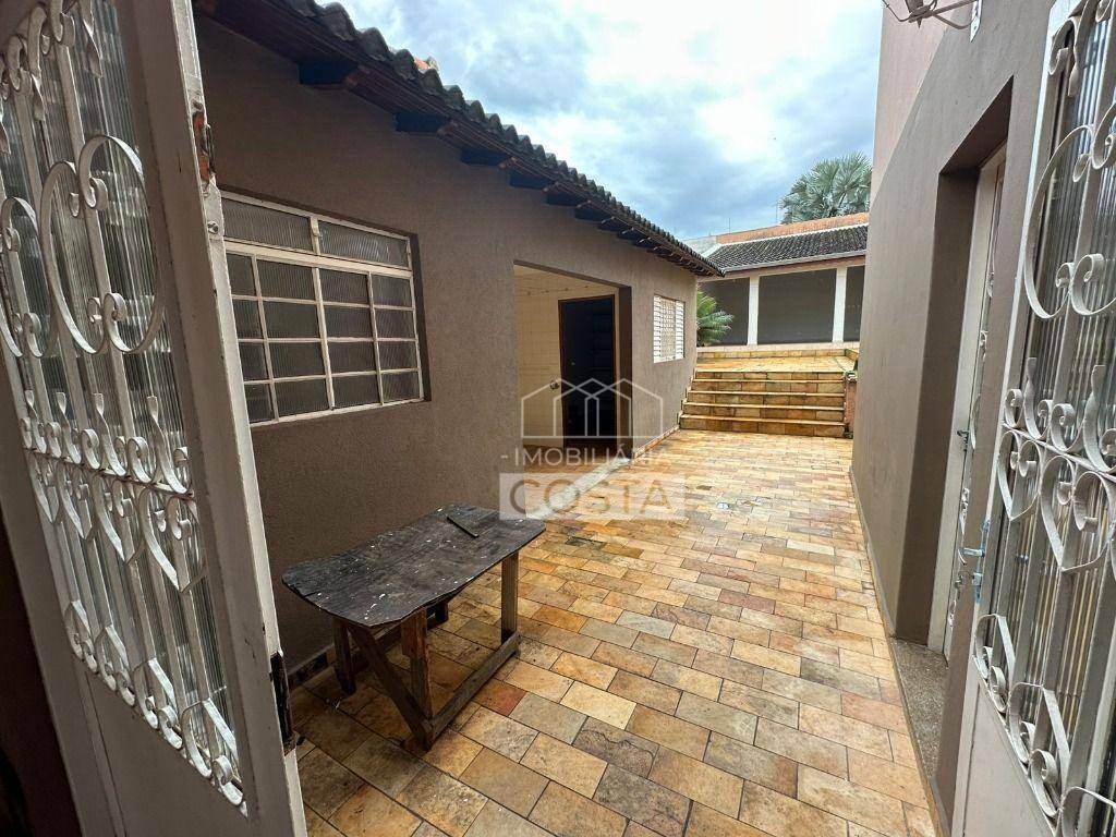 Casa à venda e aluguel com 3 quartos, 154m² - Foto 18