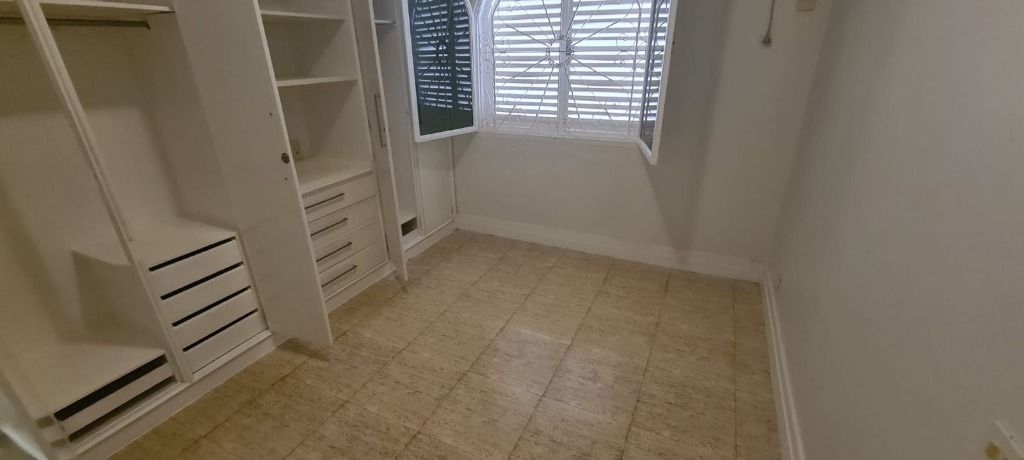 Casa para alugar com 3 quartos, 240m² - Foto 8