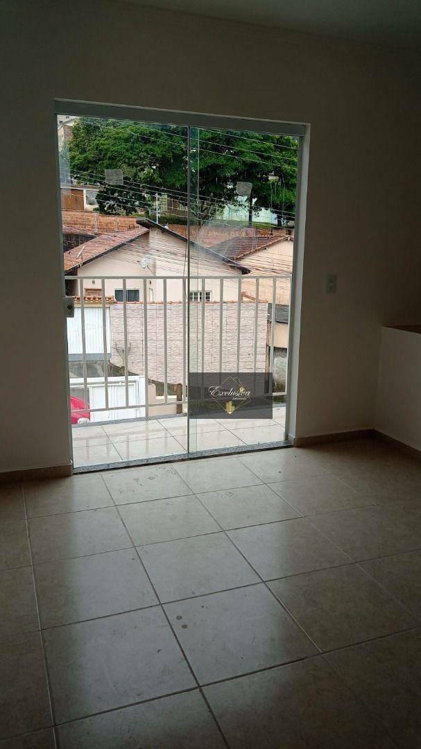 Casa à venda com 2 quartos, 70m² - Foto 15