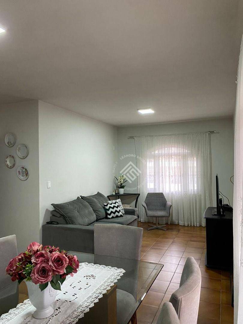 Casa à venda com 2 quartos, 179m² - Foto 6