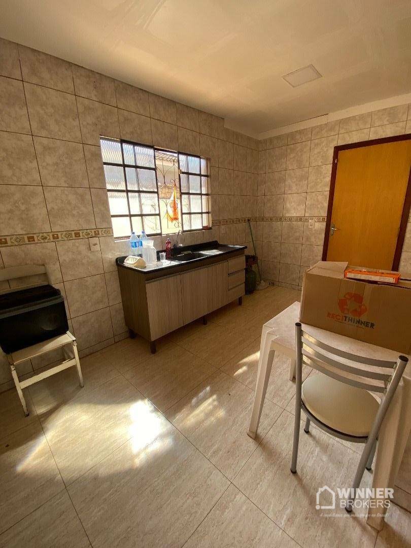 Casa à venda com 2 quartos, 60m² - Foto 6