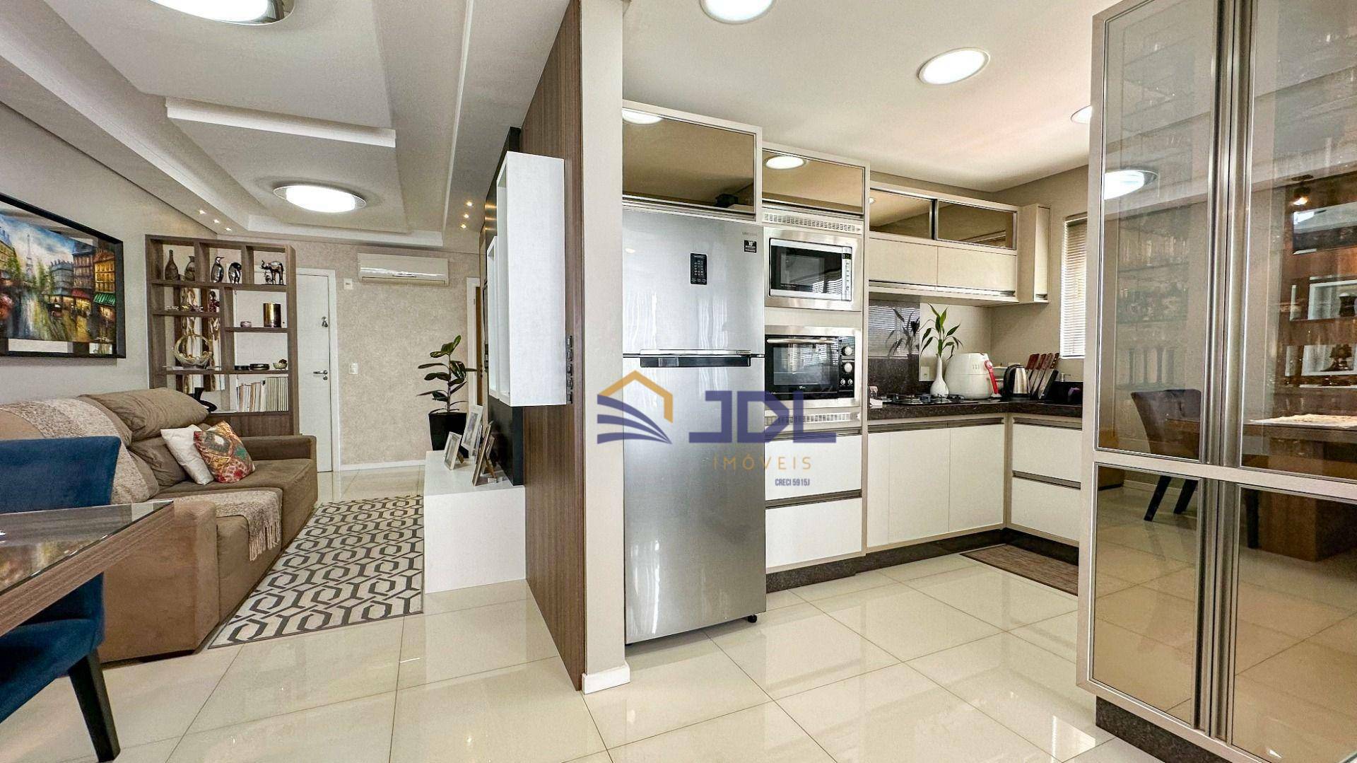 Apartamento à venda com 2 quartos, 70m² - Foto 8