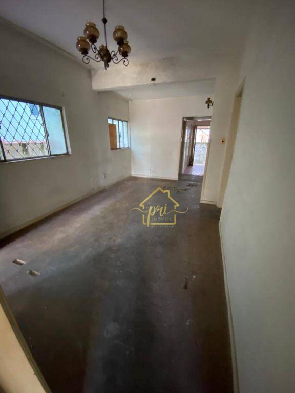 Casa à venda com 5 quartos, 225m² - Foto 24