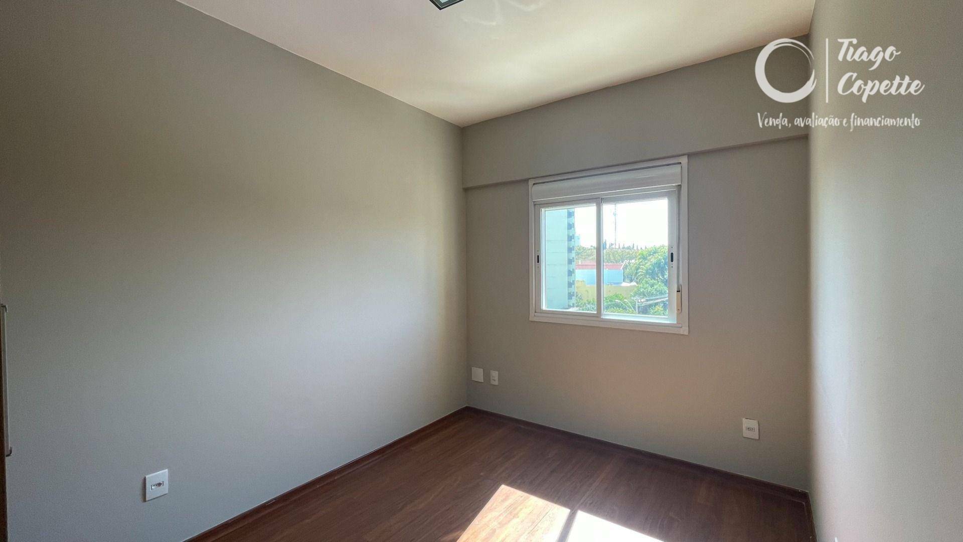 Apartamento para alugar com 3 quartos, 117m² - Foto 9