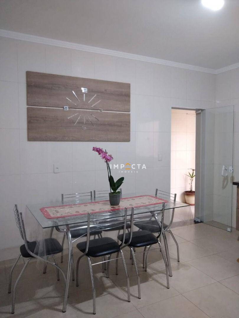 Casa à venda com 3 quartos, 246m² - Foto 4