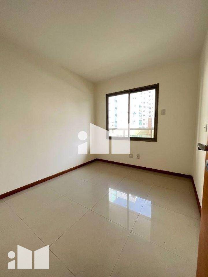 Apartamento à venda com 3 quartos, 110m² - Foto 7