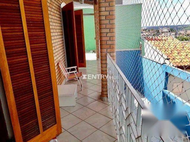 Casa à venda e aluguel com 3 quartos, 320m² - Foto 8