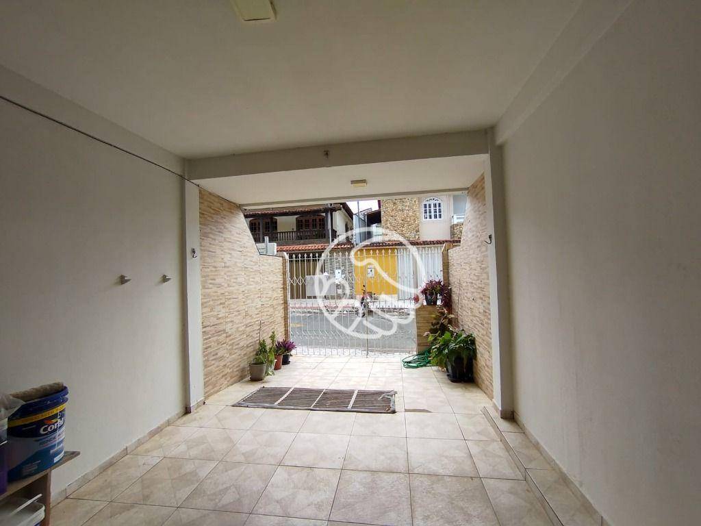 Casa, 4 quartos, 172 m² - Foto 3