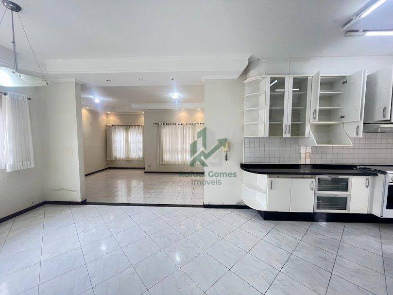 Casa, 3 quartos, 183 m² - Foto 2