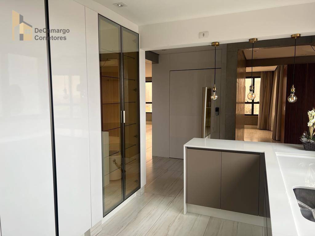 Apartamento à venda com 3 quartos, 190m² - Foto 12