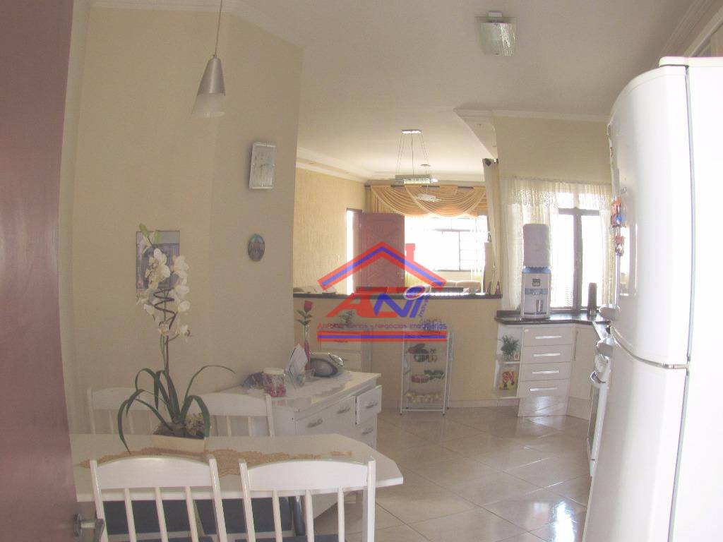 Casa à venda com 2 quartos, 230m² - Foto 23