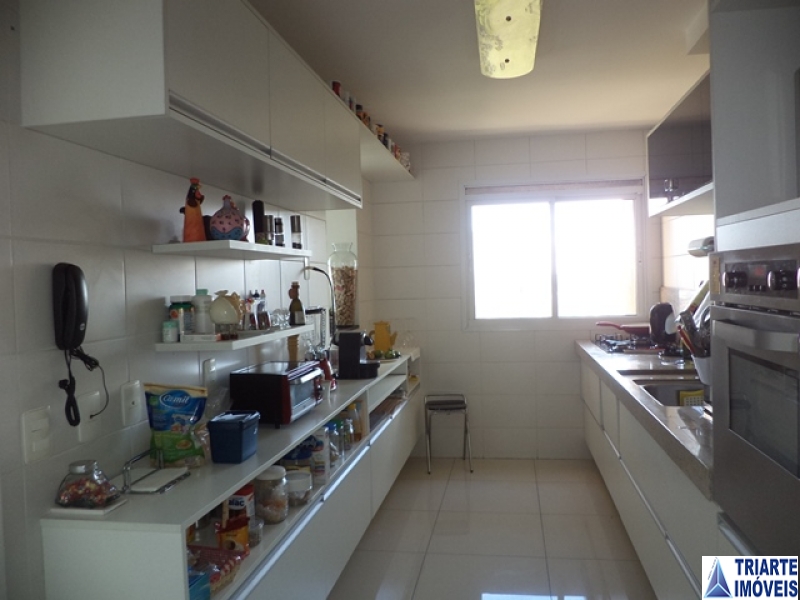 Apartamento à venda com 3 quartos, 125m² - Foto 13