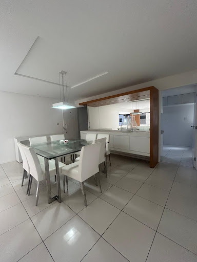 Apartamento à venda com 3 quartos, 126m² - Foto 3