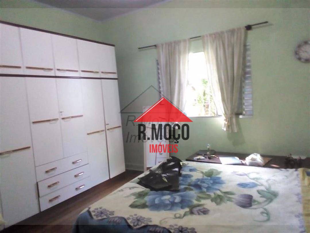 Casa à venda com 3 quartos, 201m² - Foto 7