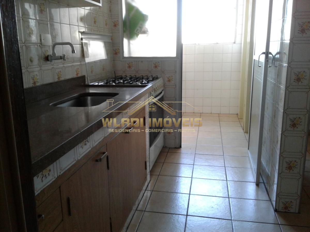 Apartamento à venda com 2 quartos, 63m² - Foto 8