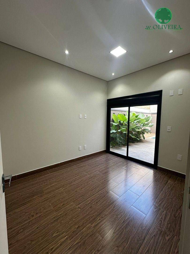 Casa de Condomínio à venda com 4 quartos, 245m² - Foto 14