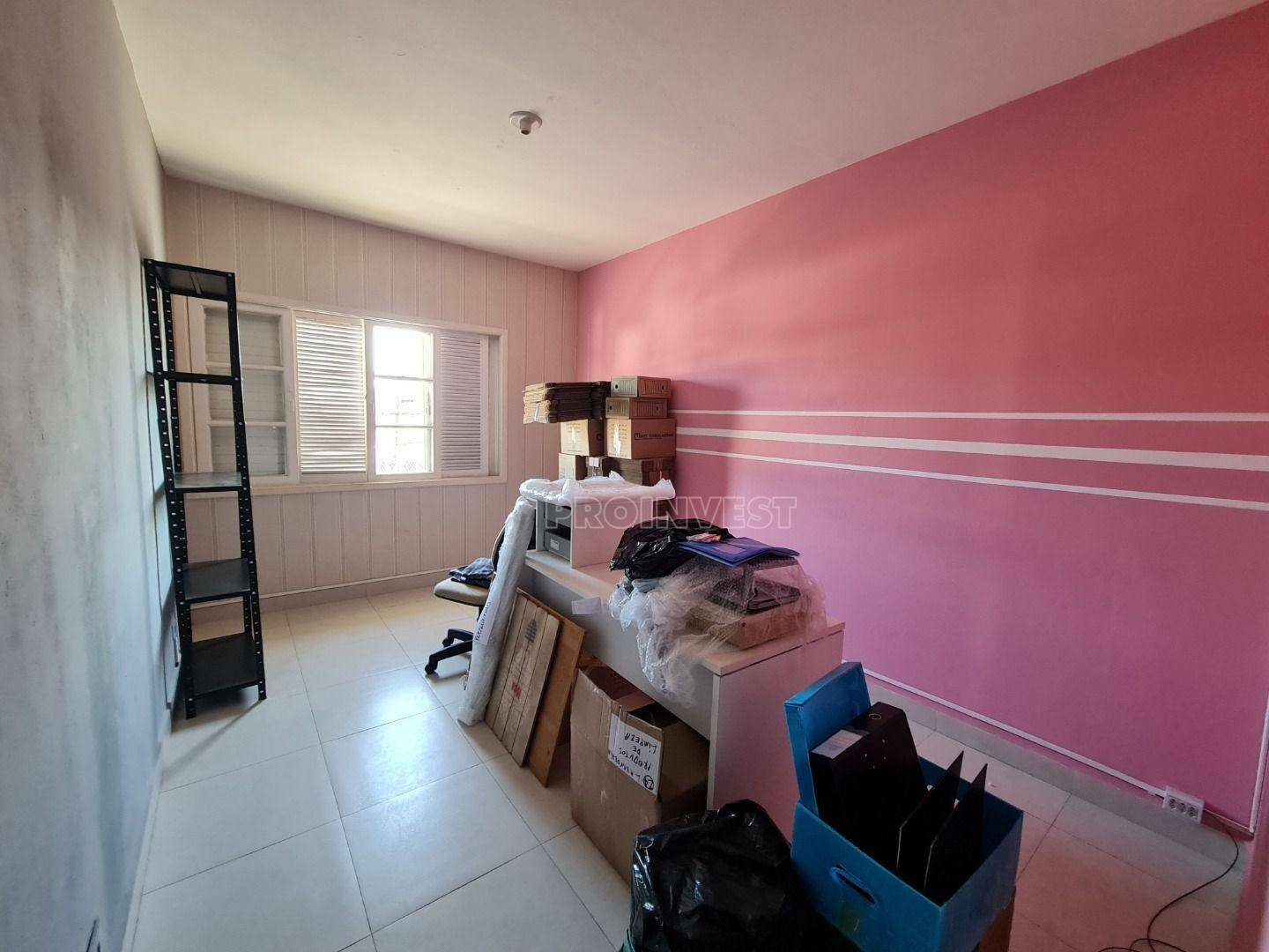 Casa à venda com 3 quartos, 246m² - Foto 9