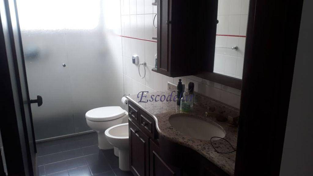 Sobrado à venda com 4 quartos, 380m² - Foto 22