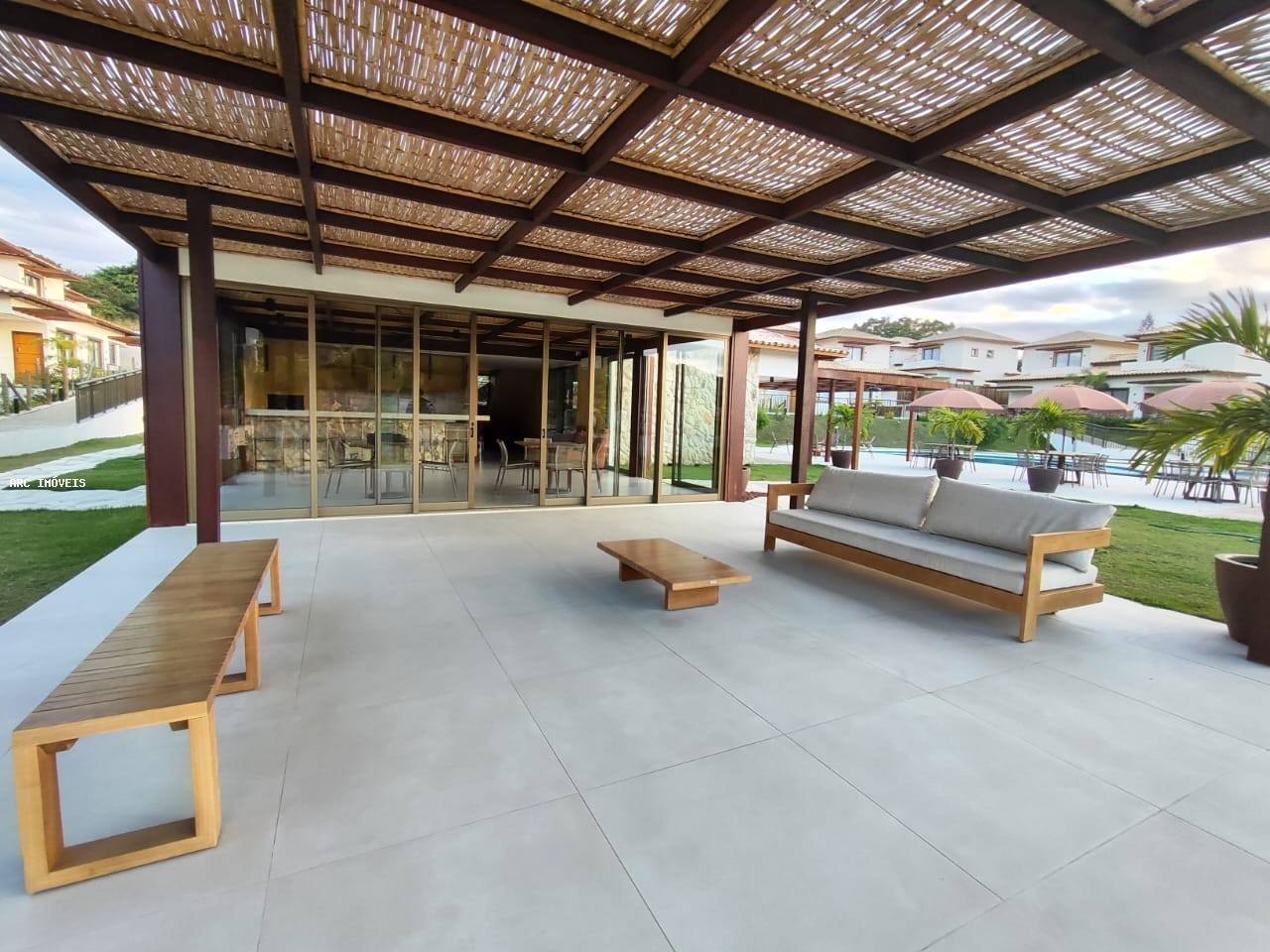 Casa de Condomínio à venda com 4 quartos, 312m² - Foto 3