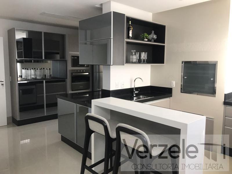 Apartamento à venda com 4 quartos, 150m² - Foto 3