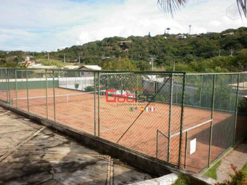 Casa de Condomínio à venda com 4 quartos, 300m² - Foto 2